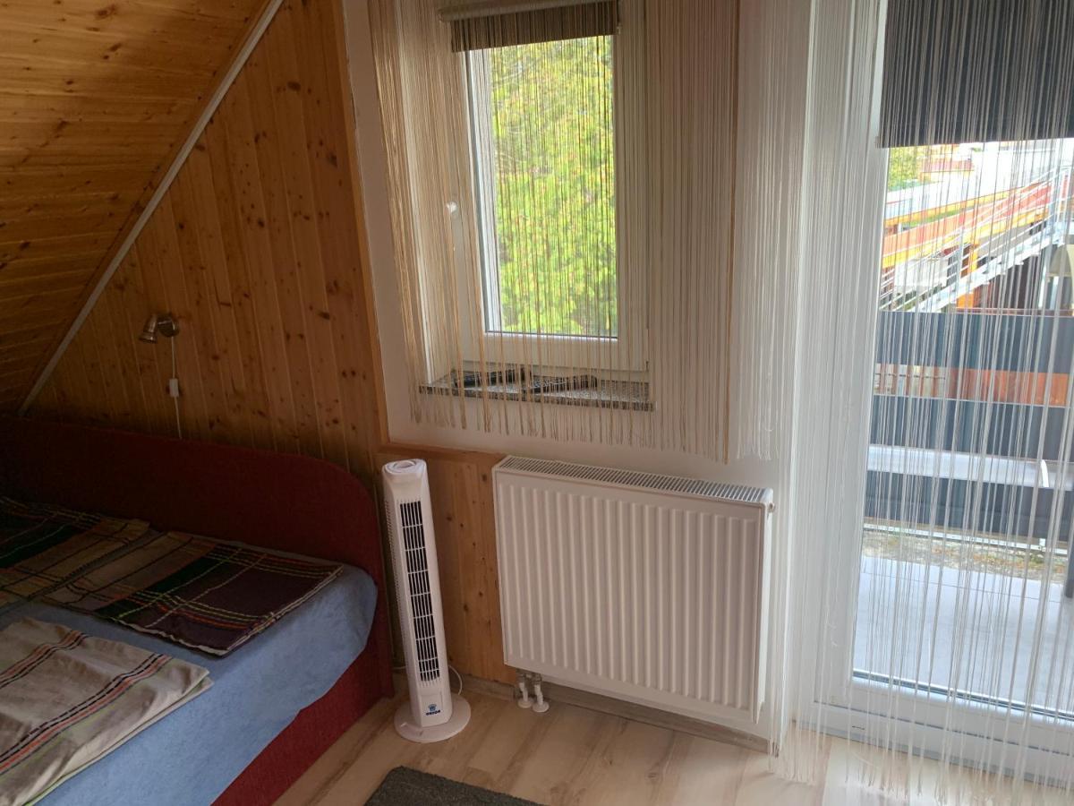 Komo Apartment Bük Eksteriør billede
