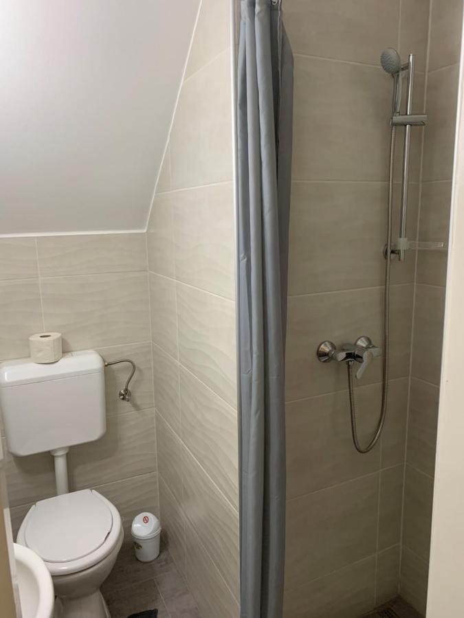 Komo Apartment Bük Eksteriør billede